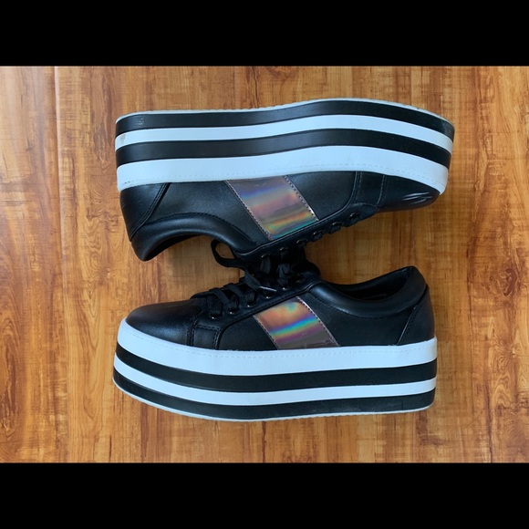 weeboo platform sneakers